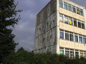 Alte Fassade der Klecks Grundschule in Berlin Pankow